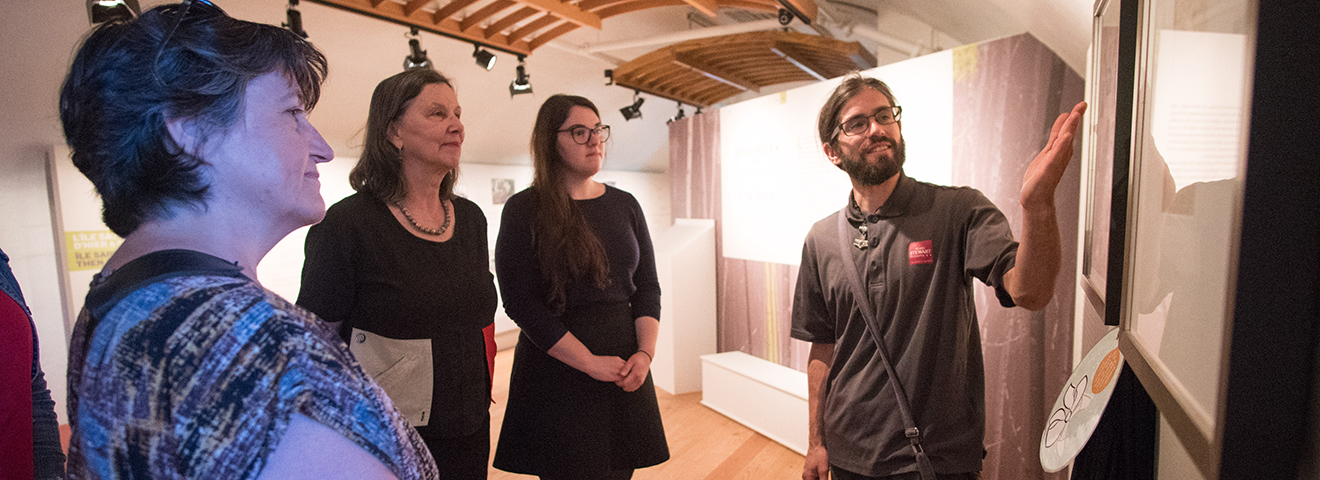Exposition_Histoires-et-Memoires_Histoire_musee-stewart_1320x480